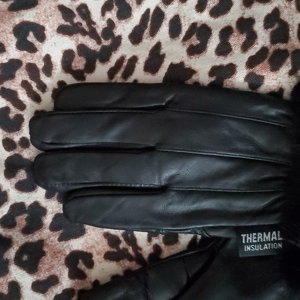 *NIP* Alpine Swiss Gloves - Picture 5 of 16